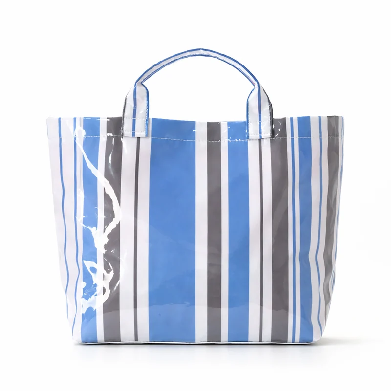 Strandtasche mit buntem Karomuster und wasserabweisender Beschichtung Skanto