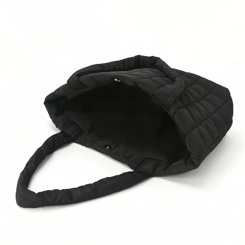 Moderne und geräumige Reisetasche Skanto