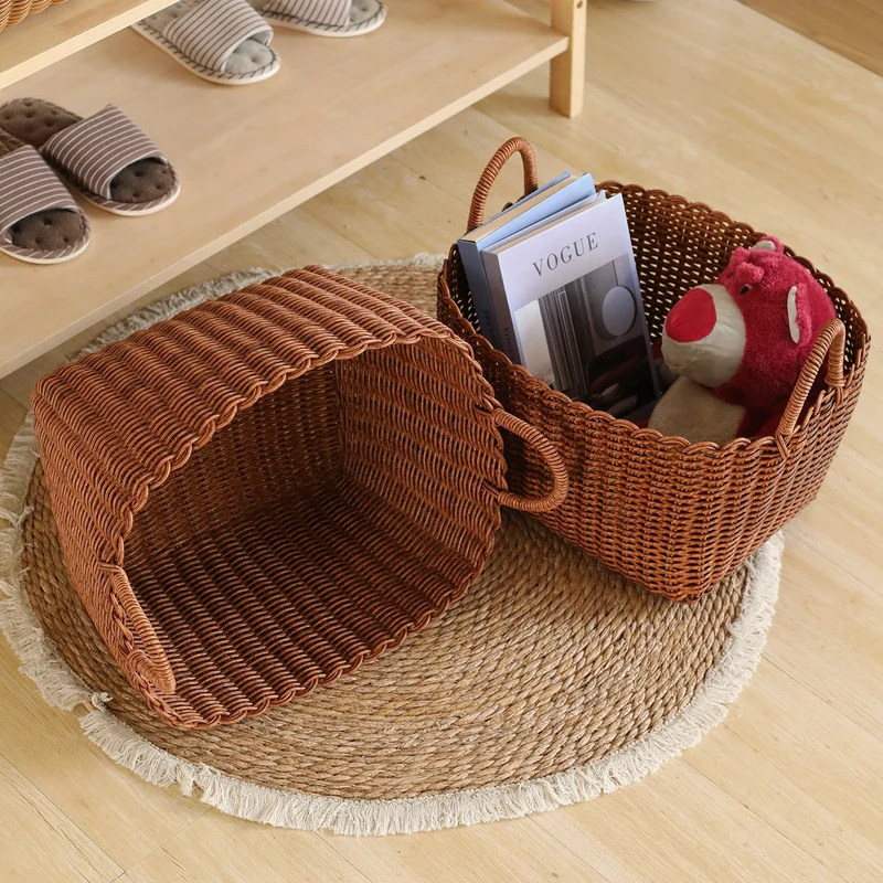 Handgewebter vielseitiger Aufbewahrungskorb mit ergonomischen Griffen Skanto