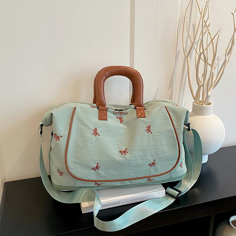 Stylische Reisetasche Skanto für Damen