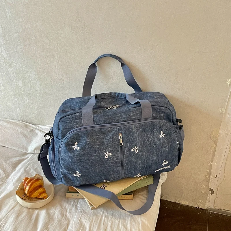 Damen Geräumige Sport- und Reisetasche mit eleganten Details Skanto