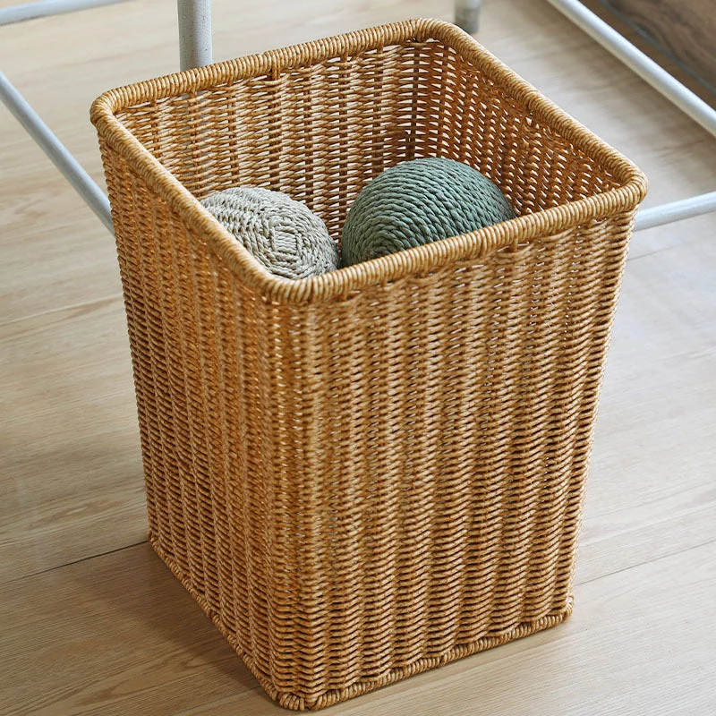 Rechteckiger handgeflochtener Rattan-Abfalleimer Skanto