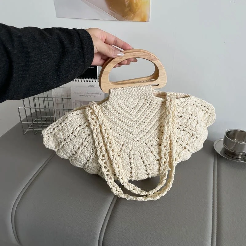 Handtasche mit einzigartigem Holzgriff-Design Skanto