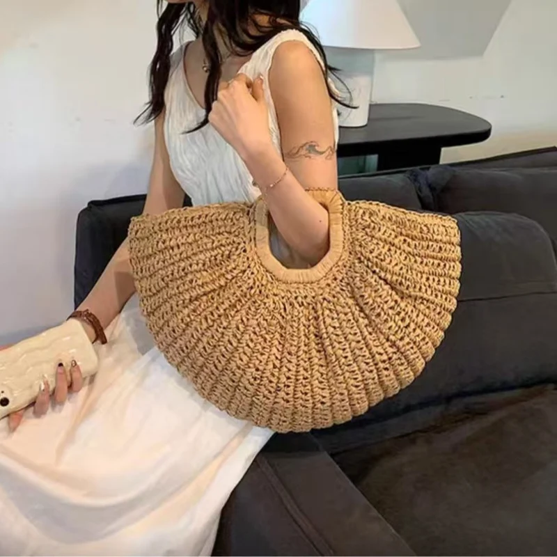Handtasche mit einzigartiger Faltstruktur Skanto
