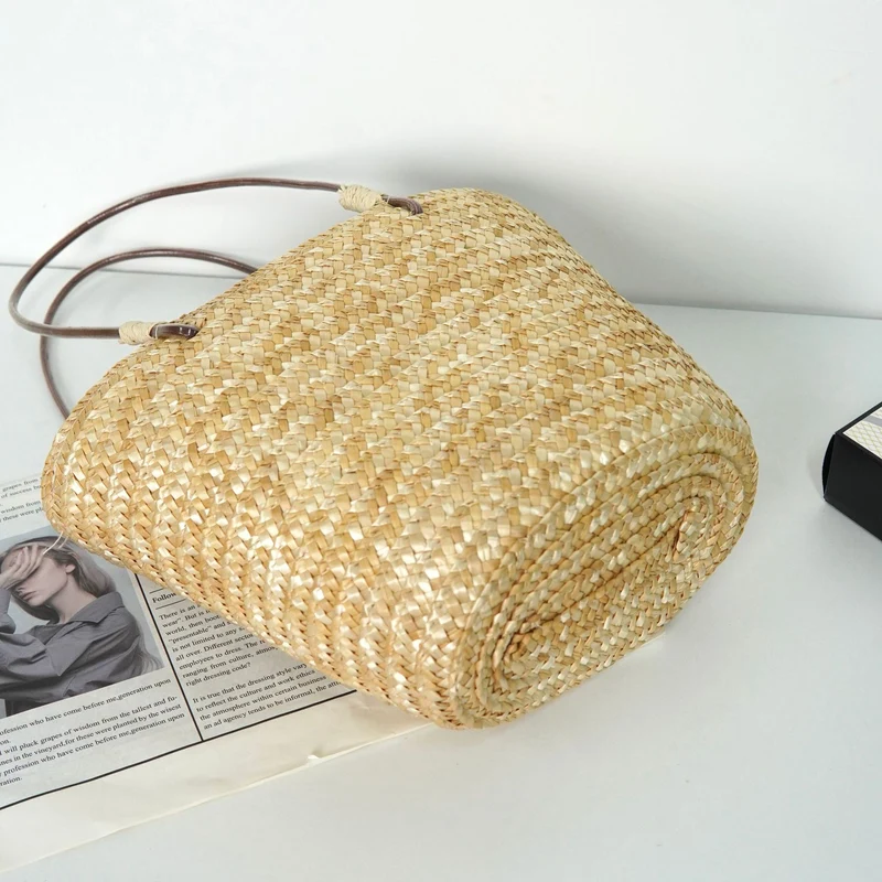 Handtasche mit doppelt geflochtenen Riemen Skanto