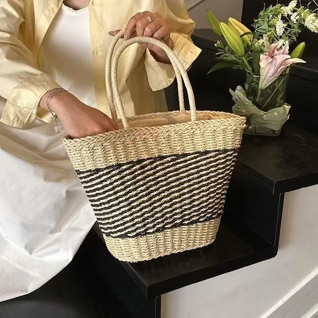 Elegante Handtasche mit Wellenmuster Skanto