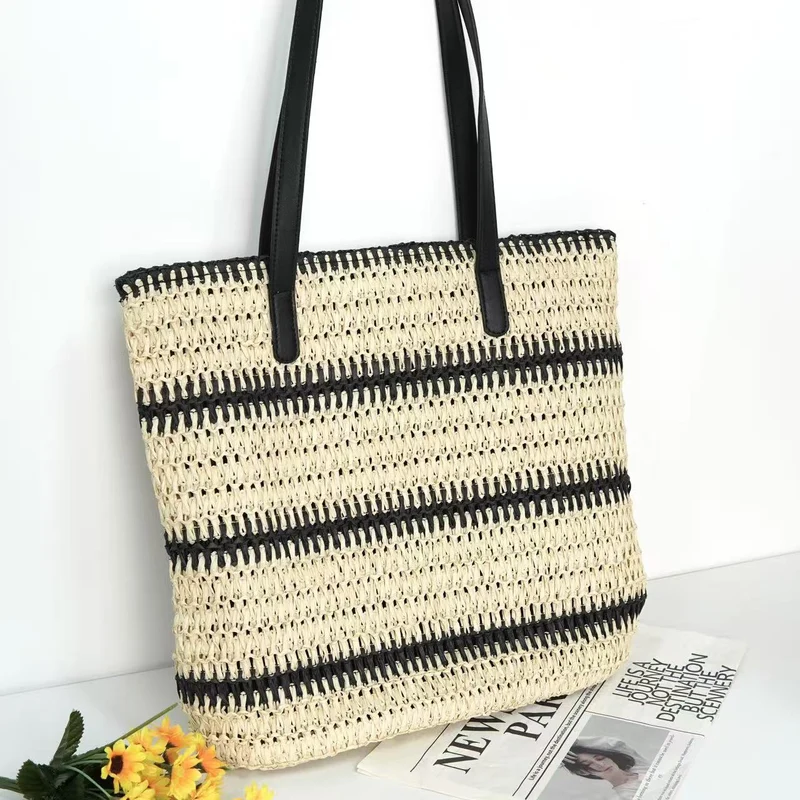 Strandtasche mit modernen Streifen und stabilen Griffen Skanto