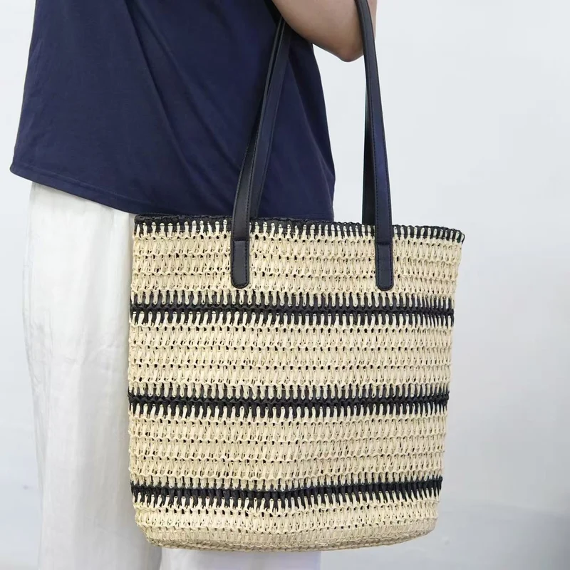 Strandtasche mit modernen Streifen und stabilen Griffen Skanto