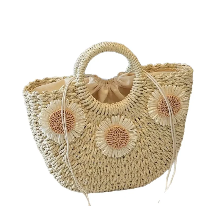 Handtasche aus Naturmaterialien mit floralen Details Skanto