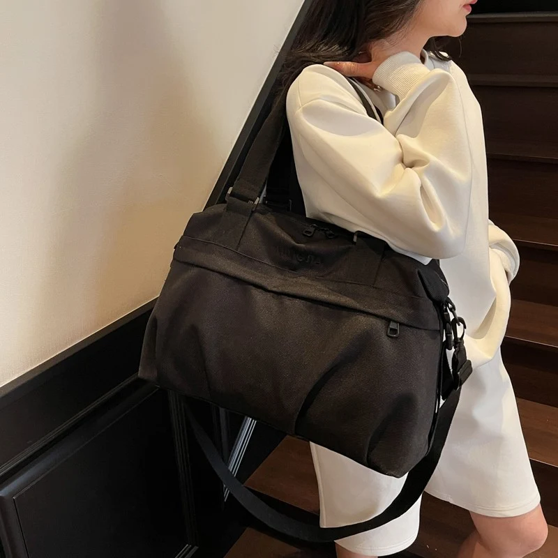 Damen Sport-Handtasche Skanto