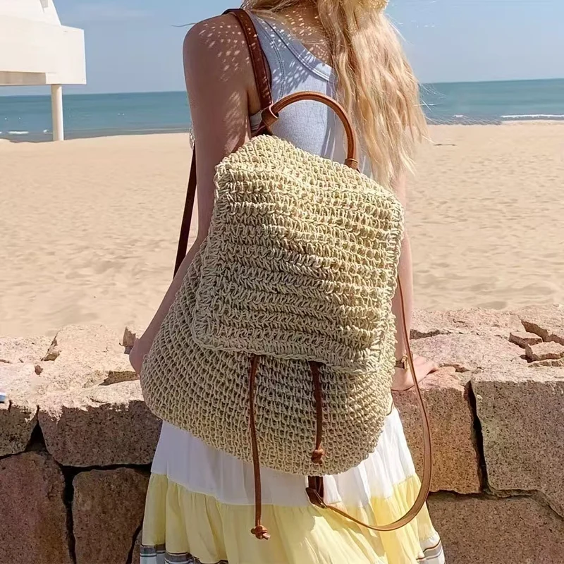Rucksack mit gehäkeltem Design und stabilen Lederriemen Skanto