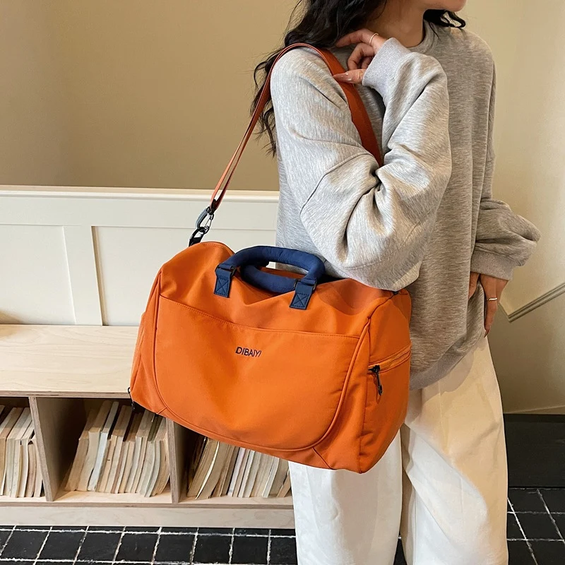 Damen Sport-Duffelbag mit verstellbarem Tragesystem Skanto