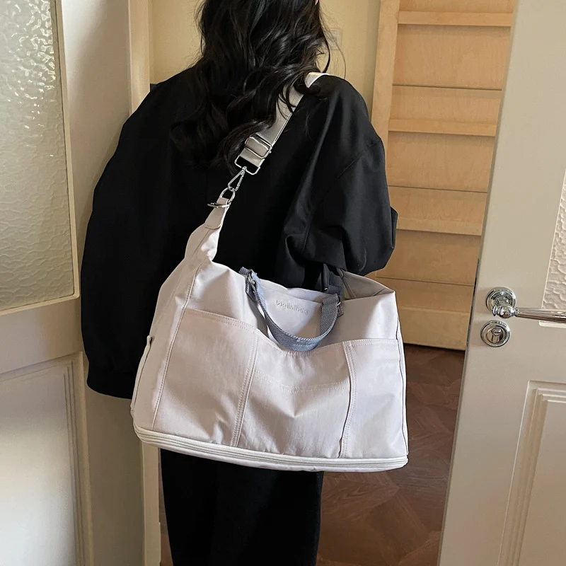 Damen Sport-Reisetasche mit verstellbarem Schultergurt Skanto