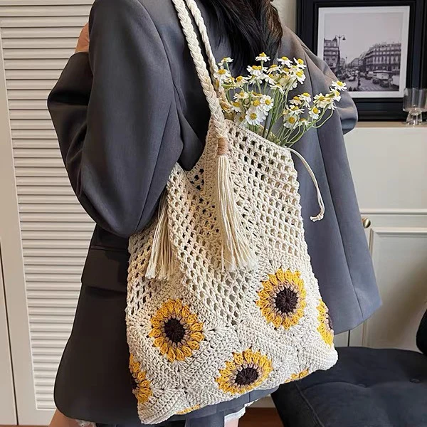 Freizeit-Strandtasche mit floralen Details Skanto
