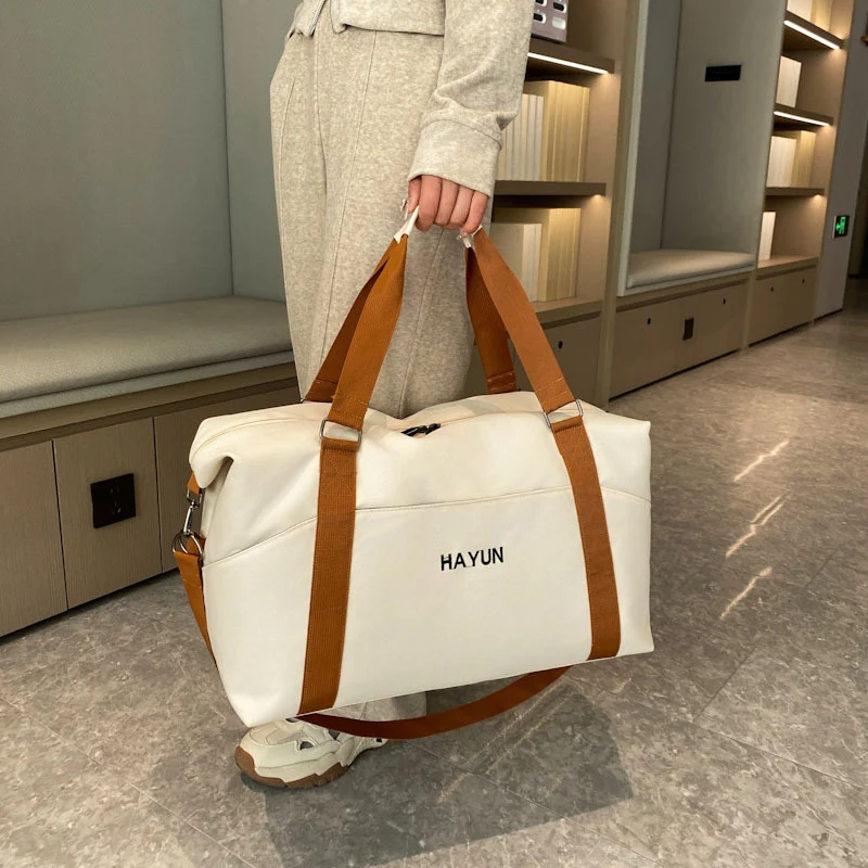 Sportliche Reisetasche für Damen mit robustem Tragesystem Skanto
