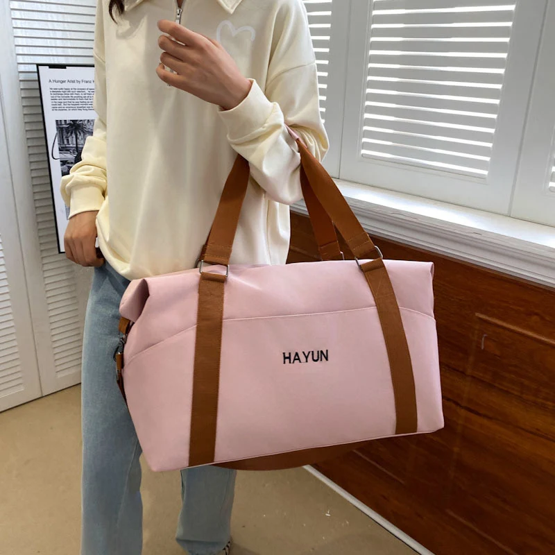 Sportliche Reisetasche für Damen mit robustem Tragesystem Skanto