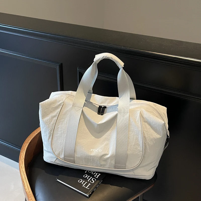 Sportliche Reisetasche für Damen mit robuster Langlebigkeit