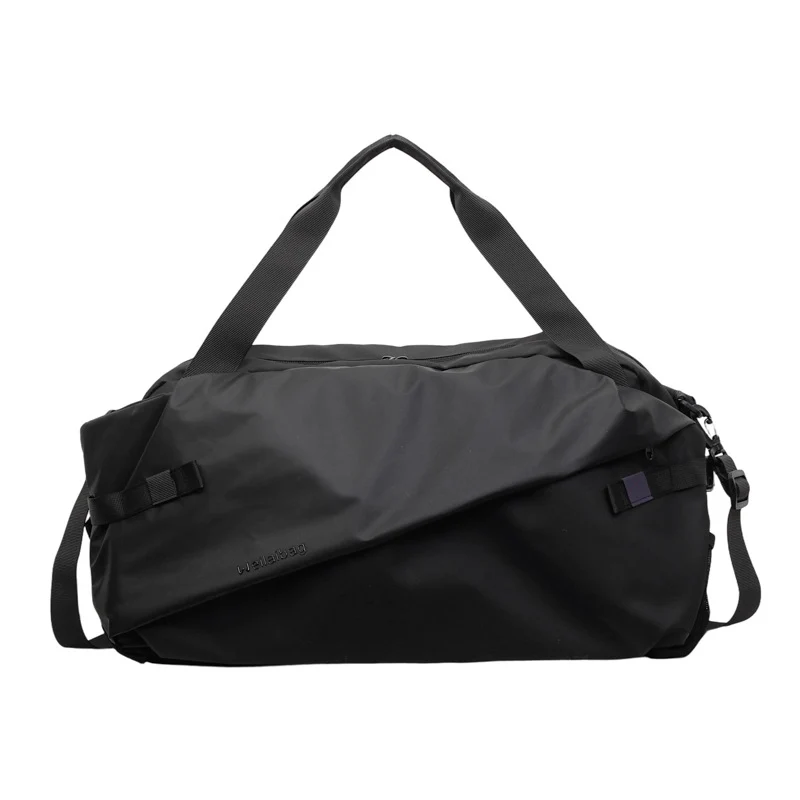 Sportliche Reisetasche für Damen aus strapazierfähigem Material mit flexiblen Trageoptionen Skanto