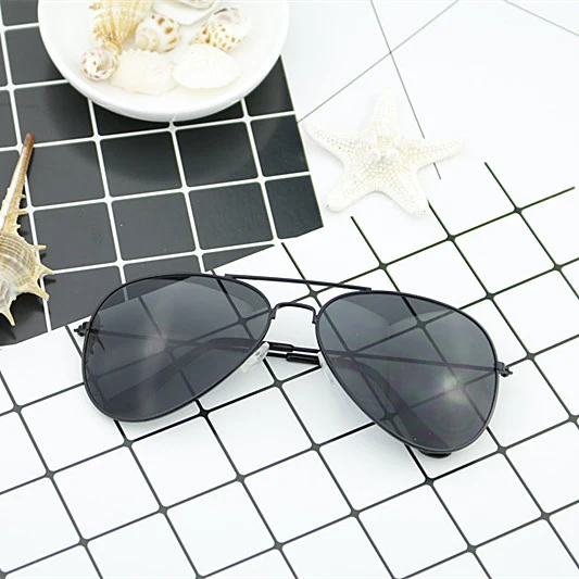Moderne Piloten-Sonnenbrille für Damen mit Farbverlauf-Gläsern Skanto