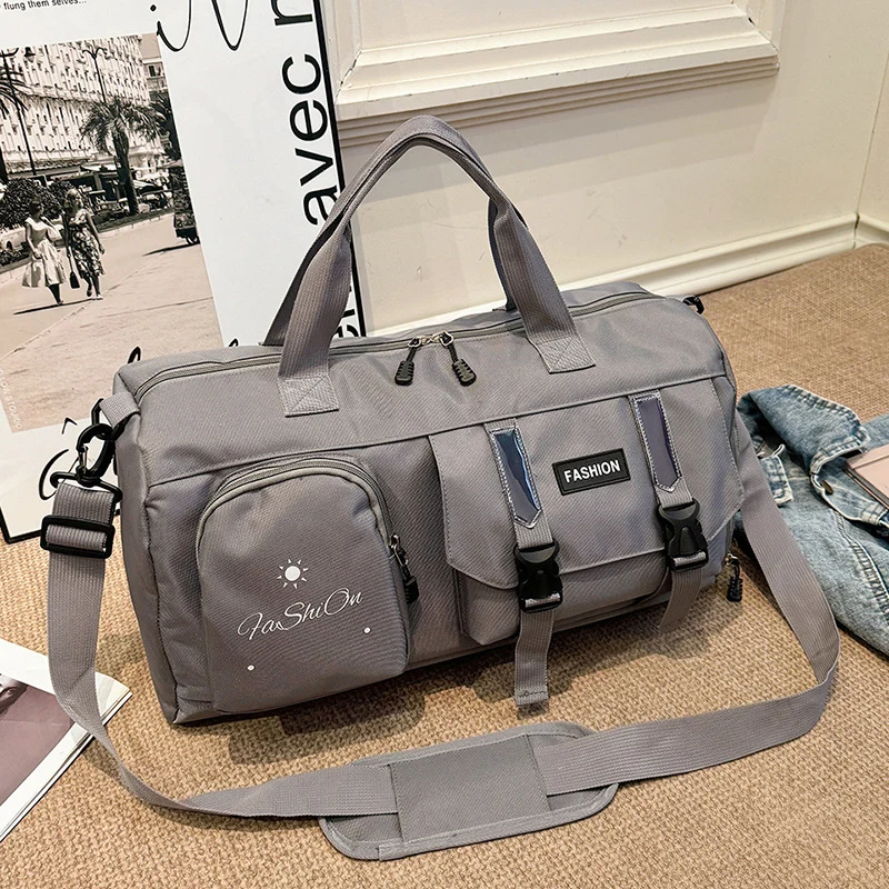 Sportliche Reisetasche für Damen mit vielfältigen Verstaumöglichkeiten Skanto