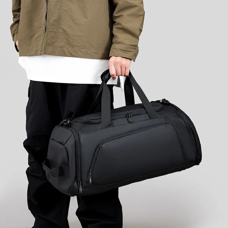Sportliche Reisetasche für Damen mit intelligentem Ventilator-Design Skanto