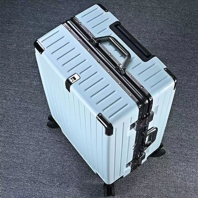 Robuster Expeditionskoffer Skanto