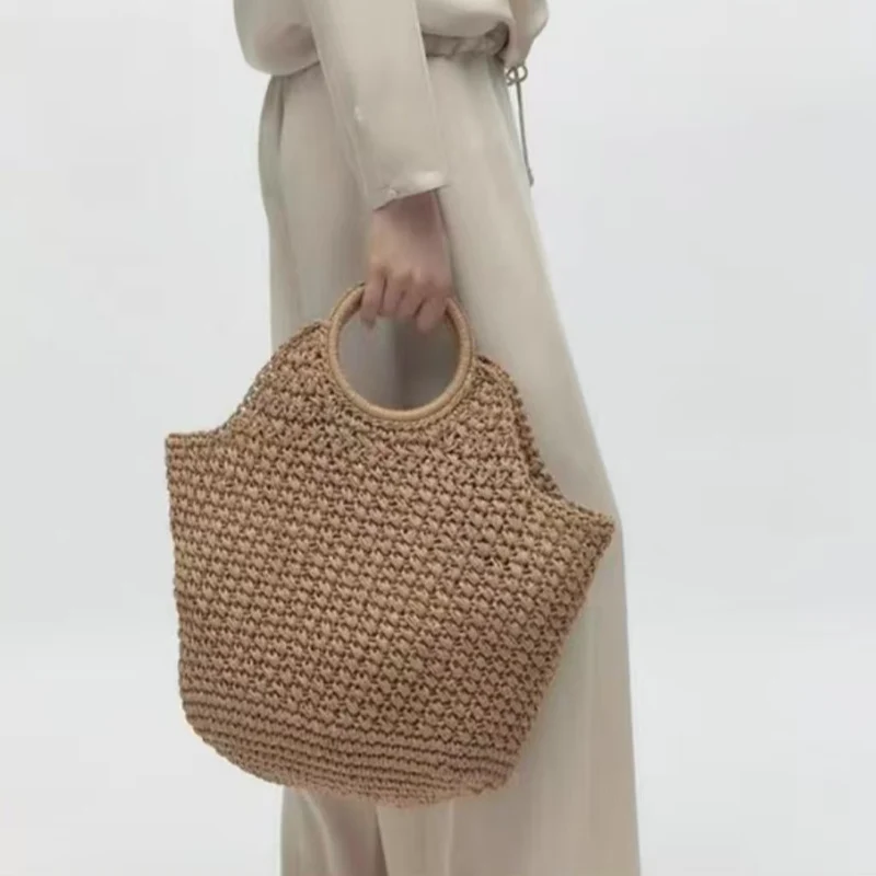 Korbtasche im modernen Design Skanto