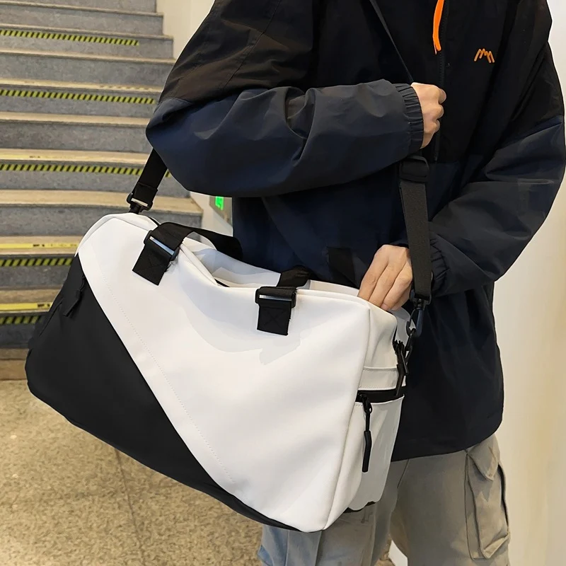 Sportliche Reisetasche für Damen mit ergonomischem Tragesystem Skanto