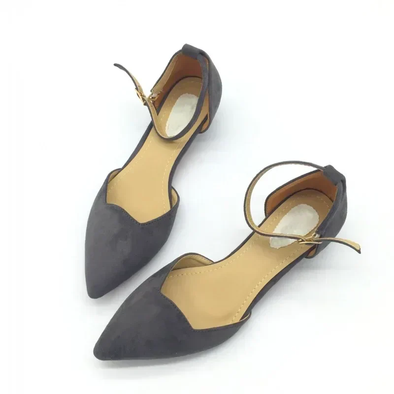 Damen-Pumps mit Schnallenriemen und spitzer Zehenpartie – Blau