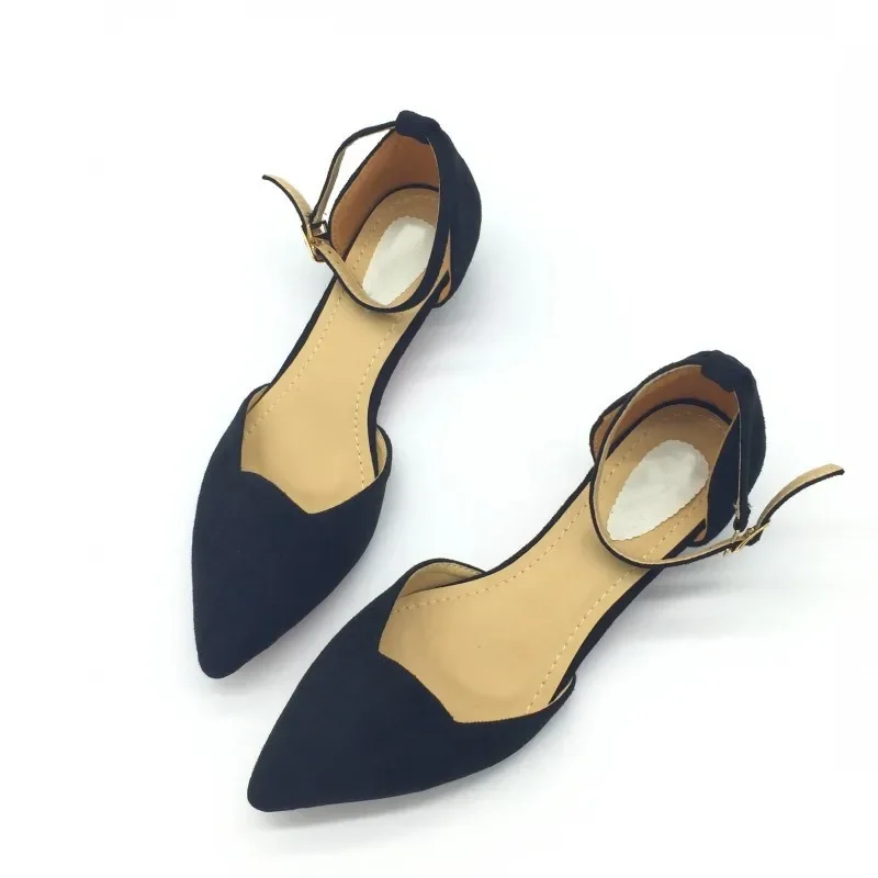 Damen-Pumps mit Schnallenriemen und spitzer Zehenpartie – Blau
