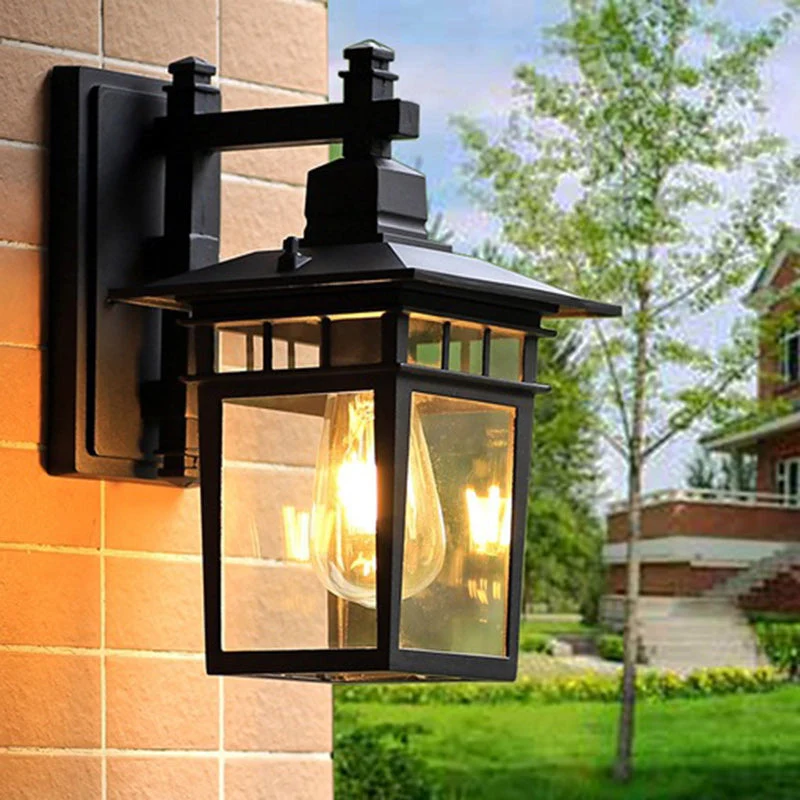 Traditionelle, rustikale, rechteckige Wandleuchte aus Aluminiumguss, Eisen und Glas mit einer Lichtquelle für Garten und Terrasse