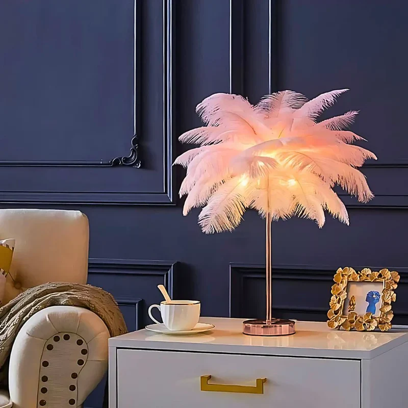 Atmosphärische Feder-Palmenlampe – LumaPalm | Skanto