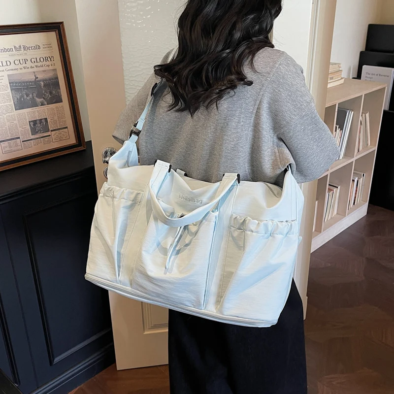 Damen Vielseitige Reisetasche mit mehreren Außentaschen Skanto