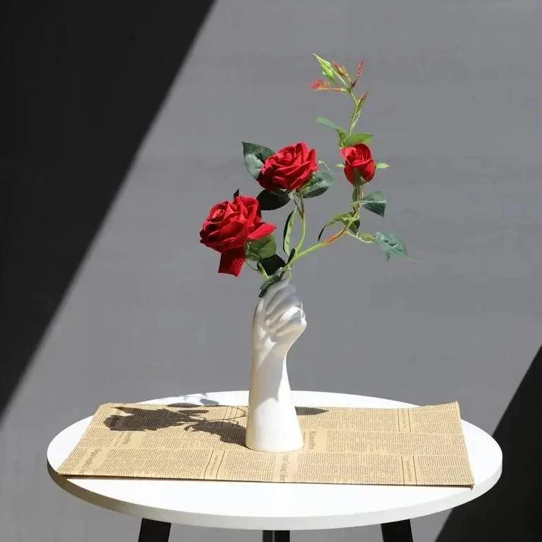 Skanto Keramik weiße Handvase – Porzellan-Tischvase für Home Office Dekor & Blumenarrangement