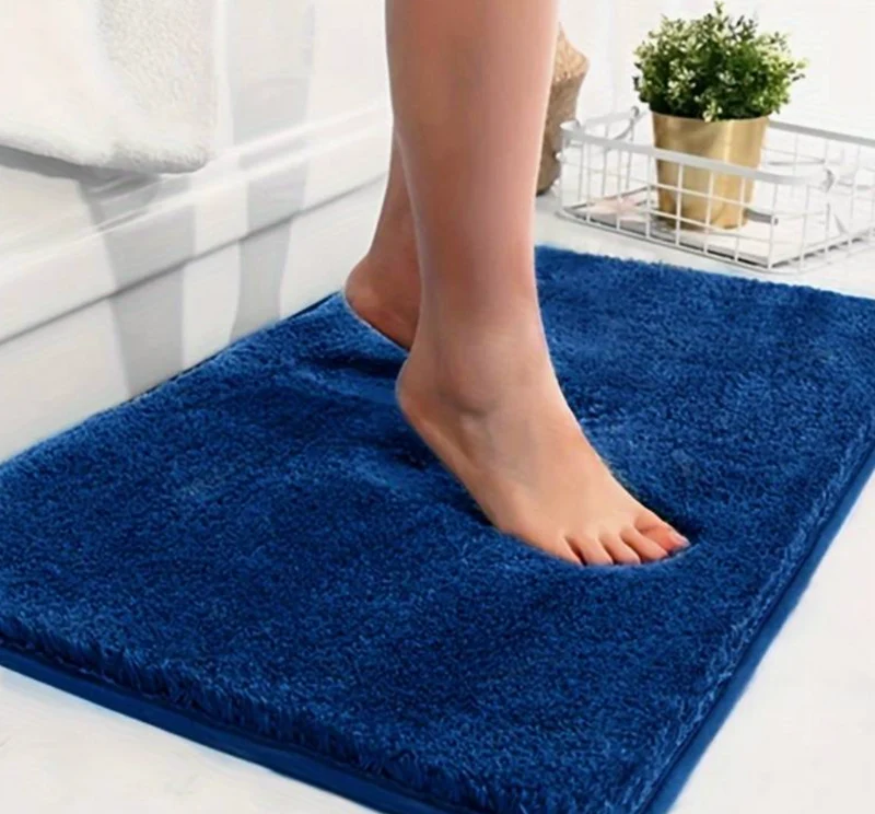 Dicke Mikrofaser-Badematte - Weich, saugfähig, rutschfest - Perfekt für Badezimmer und Schlafzimmer | Skanto
