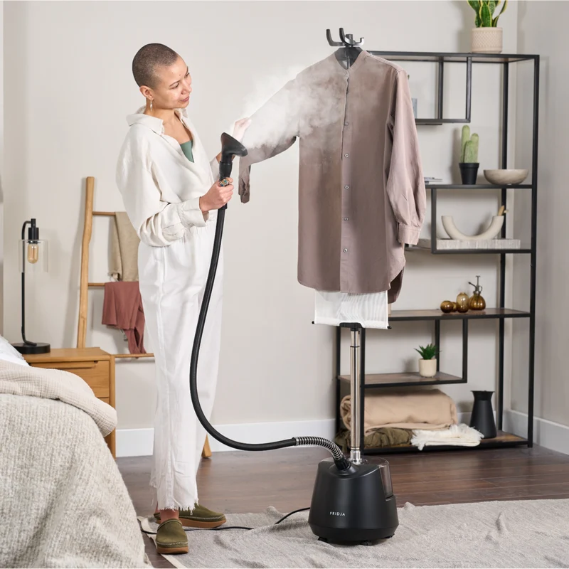 f1200 Clothes Steamer Pro - Refurbished