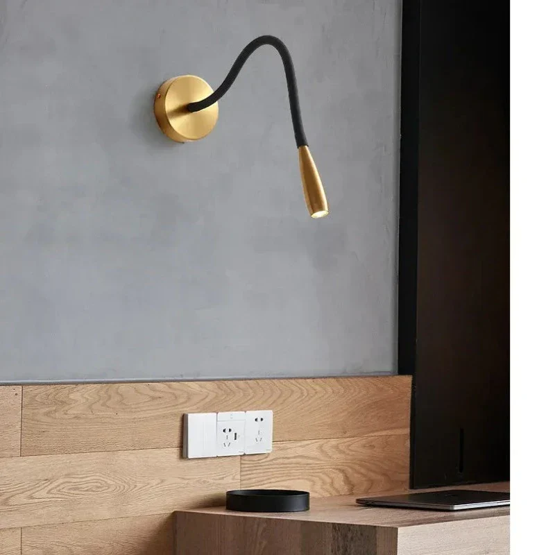 Moderne Wandleuchte mit flexiblem Arm für den Innenbereich – Verstellbare LED-Wandlampe für Wohn- und Schlafzimmer | Skanto