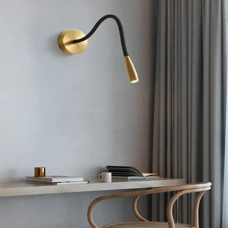 Moderne Wandleuchte mit flexiblem Arm für den Innenbereich – Verstellbare LED-Wandlampe für Wohn- und Schlafzimmer | Skanto