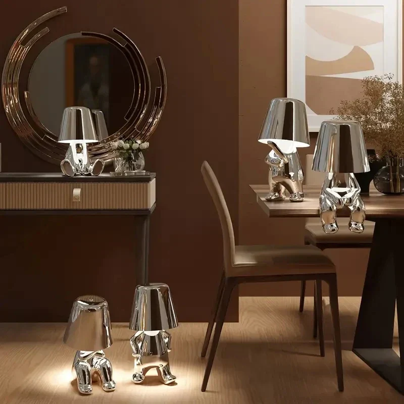 Moderne LED-Tischlampe im skulpturalen Design – Dekorative Statuettenlampe für das Wohnzimmer | Skanto